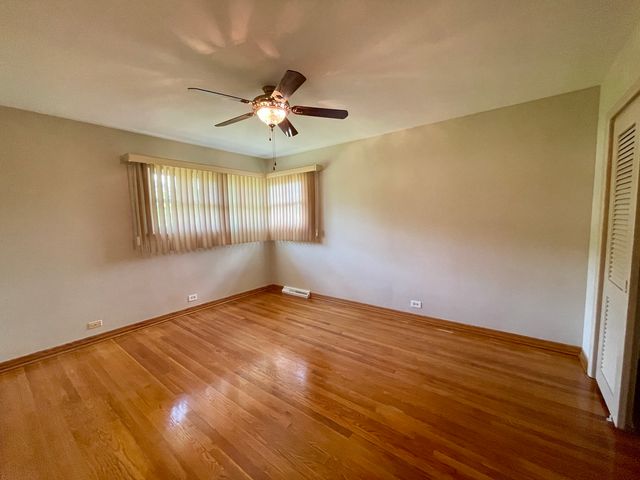7150 N Crawford Avenue, Lincolnwood, IL 60712