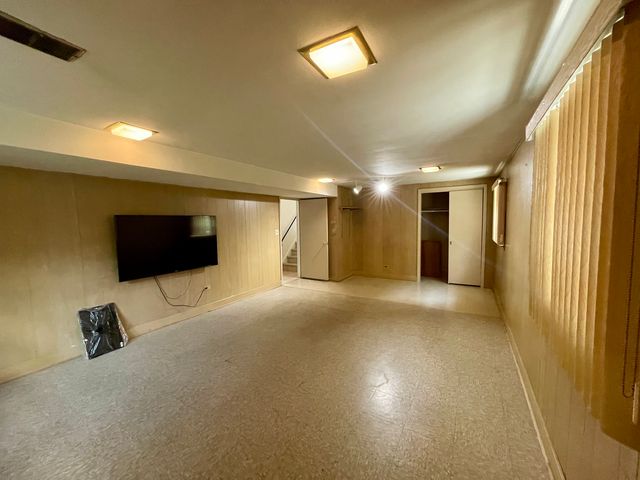 7150 N Crawford Avenue, Lincolnwood, IL 60712