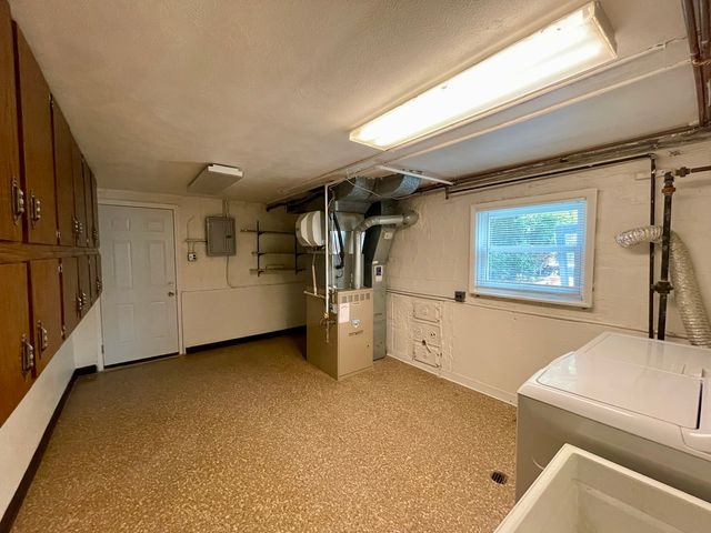 7150 N Crawford Avenue, Lincolnwood, IL 60712