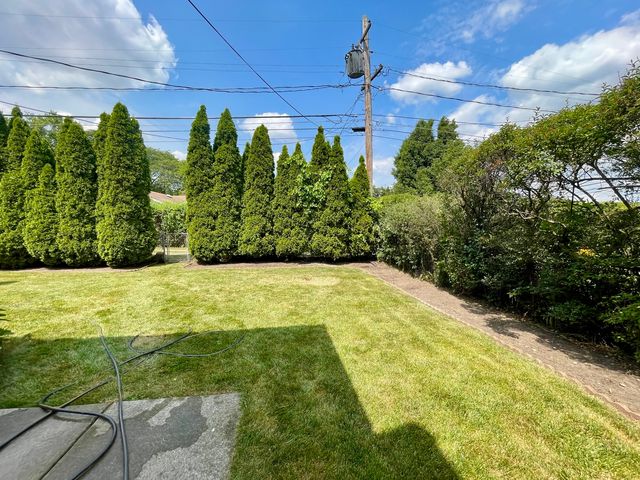 7150 N Crawford Avenue, Lincolnwood, IL 60712