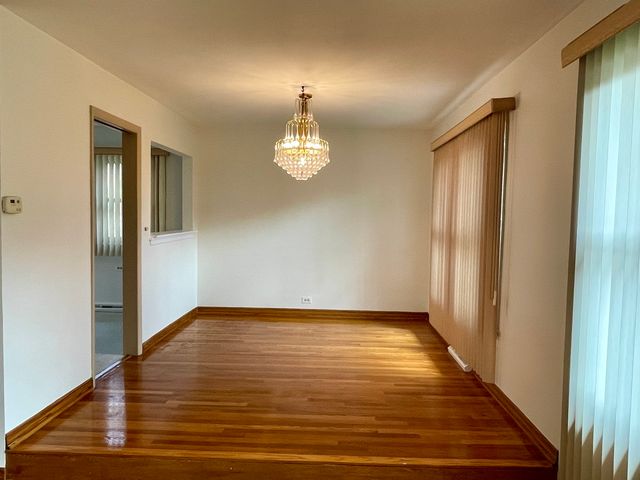 7150 N Crawford Avenue, Lincolnwood, IL 60712
