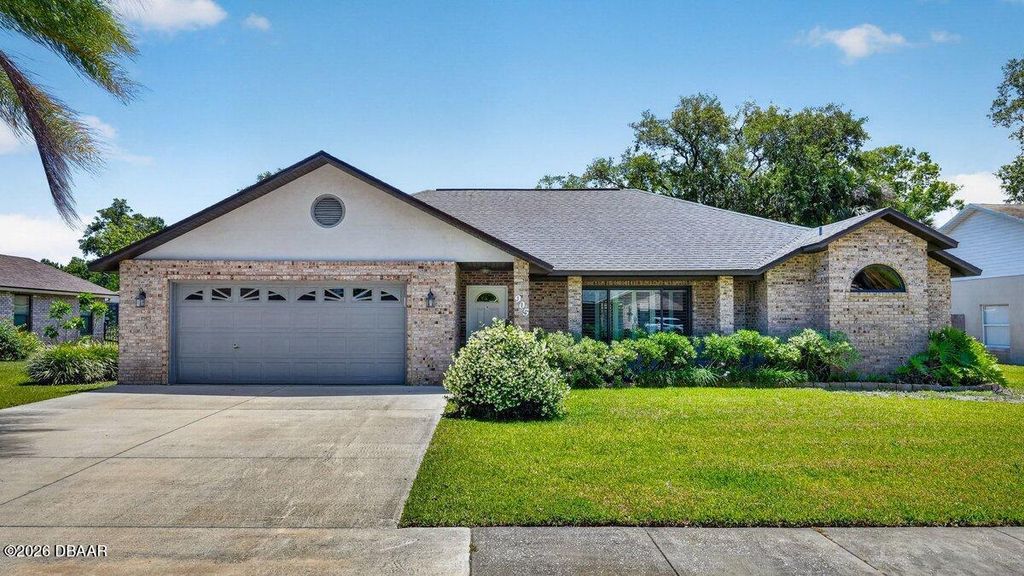 905 Oetter Drive, South Daytona, FL 32119
