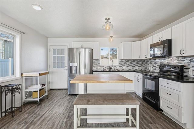 3723 E Fairview Ave, Spokane, WA 99217