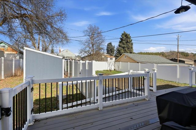 3723 E Fairview Ave, Spokane, WA 99217