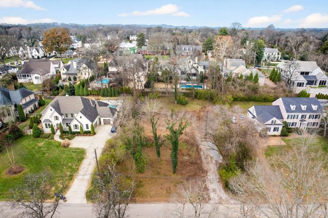 4009 Wallace Ln, Nashville, TN 37215