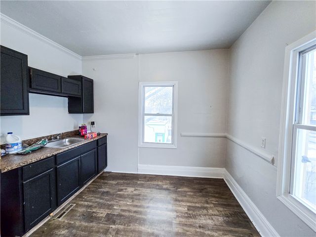 524 Dewey Avenue, Rochester, NY 14613