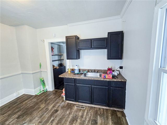 524 Dewey Avenue, Rochester, NY 14613