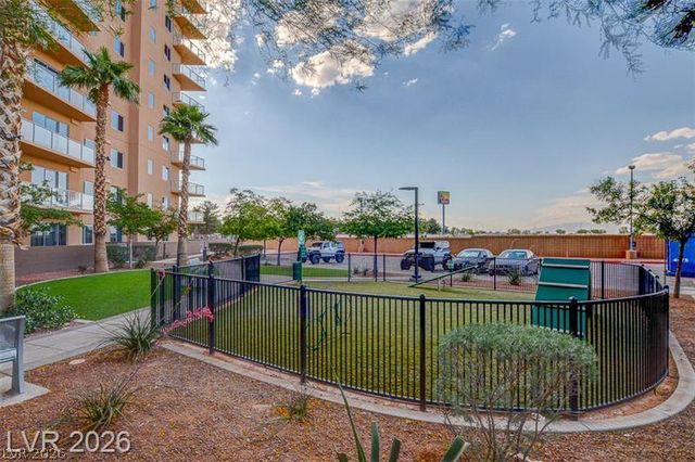8255 Las Vegas Boulevard 1912, Las Vegas, NV 89123
