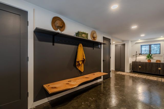 1161 Little Pond Road, Londonderry, VT 05148