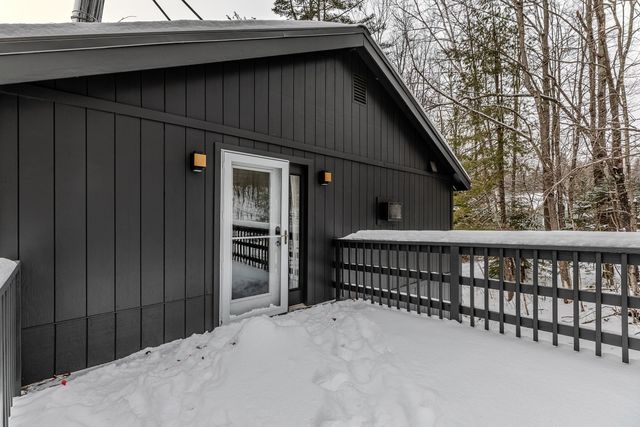 1161 Little Pond Road, Londonderry, VT 05148