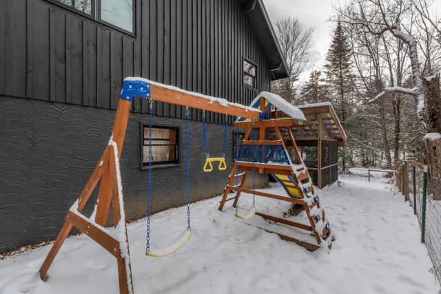 1161 Little Pond Road, Londonderry, VT 05148