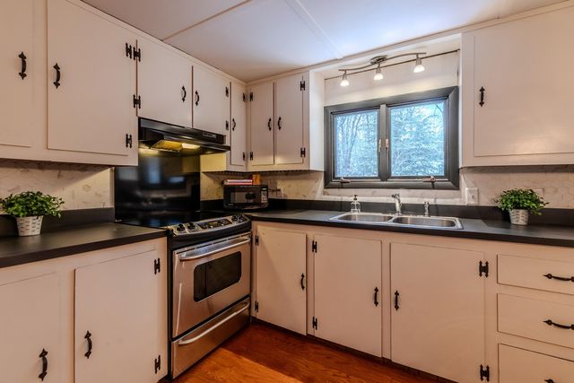 1161 Little Pond Road, Londonderry, VT 05148