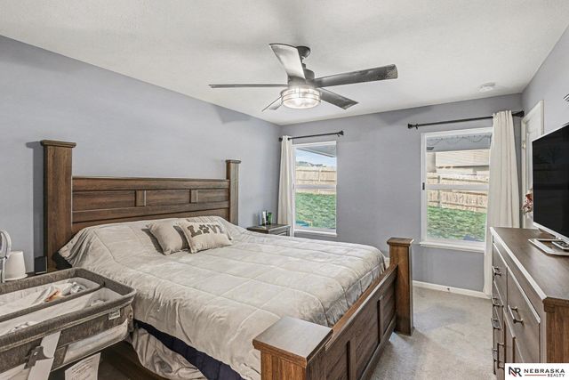 1290 Oakview Drive, Hickman, NE 68372