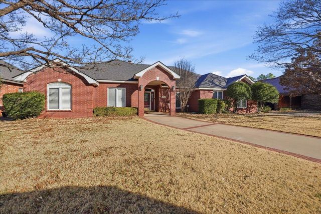 1703 E Casa Linda Lane, Brownfield, TX 79316