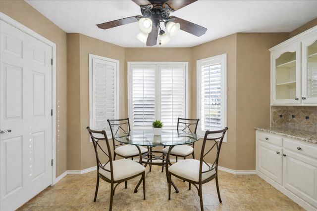 1703 E Casa Linda Lane, Brownfield, TX 79316