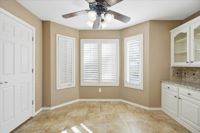 1703 E Casa Linda Lane, Brownfield, TX 79316