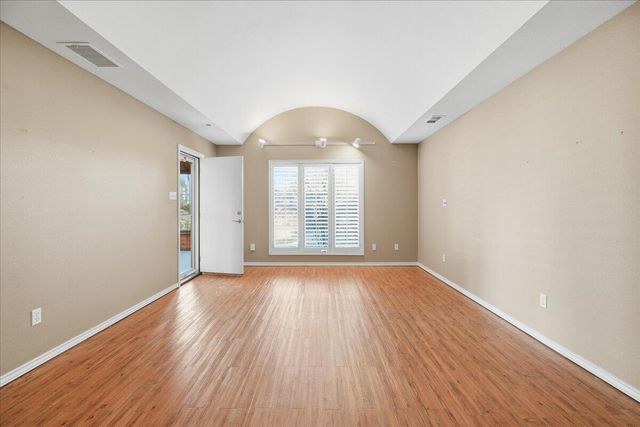 1703 E Casa Linda Lane, Brownfield, TX 79316