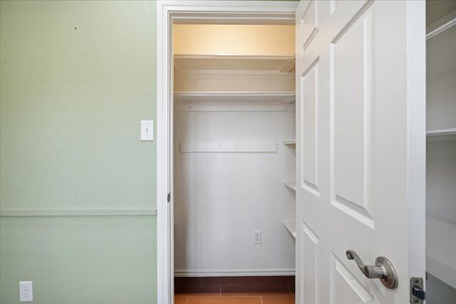 1703 E Casa Linda Lane, Brownfield, TX 79316