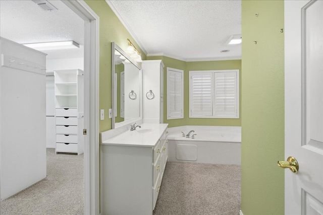 1703 E Casa Linda Lane, Brownfield, TX 79316