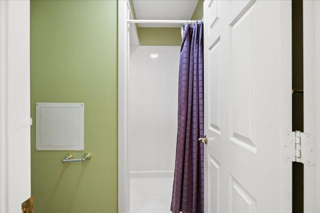 1703 E Casa Linda Lane, Brownfield, TX 79316