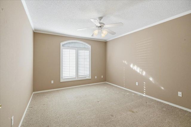 1703 E Casa Linda Lane, Brownfield, TX 79316