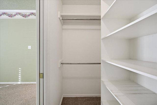 1703 E Casa Linda Lane, Brownfield, TX 79316