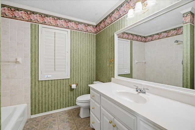 1703 E Casa Linda Lane, Brownfield, TX 79316