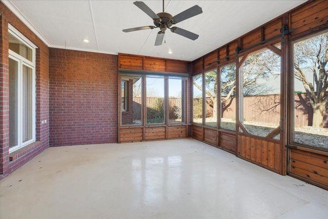 1703 E Casa Linda Lane, Brownfield, TX 79316