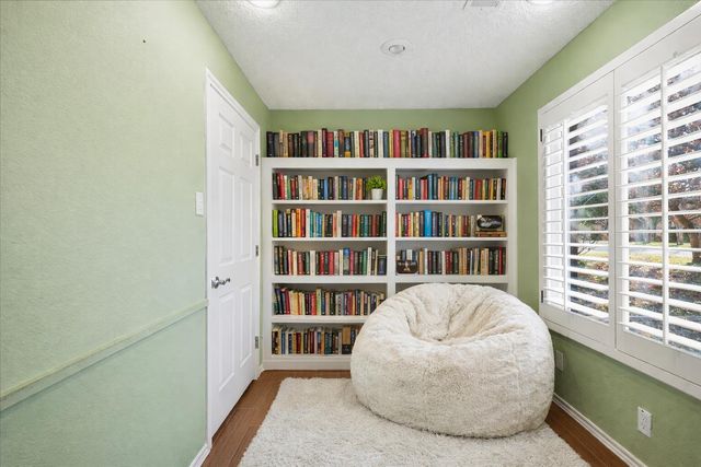 1703 E Casa Linda Lane, Brownfield, TX 79316