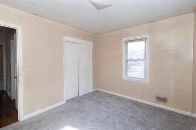 7109 N Cherry Lane, Gladstone, MO 64118