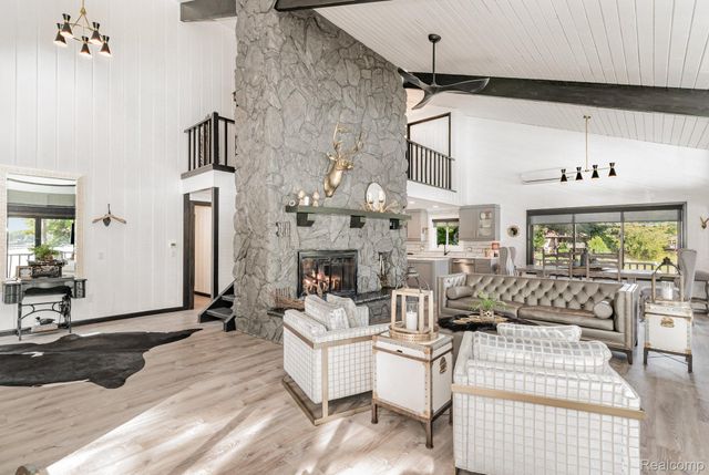 2380 Islanders Way, Gladwin, MI 48624