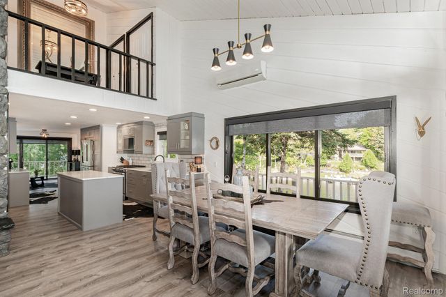 2380 Islanders Way, Gladwin, MI 48624