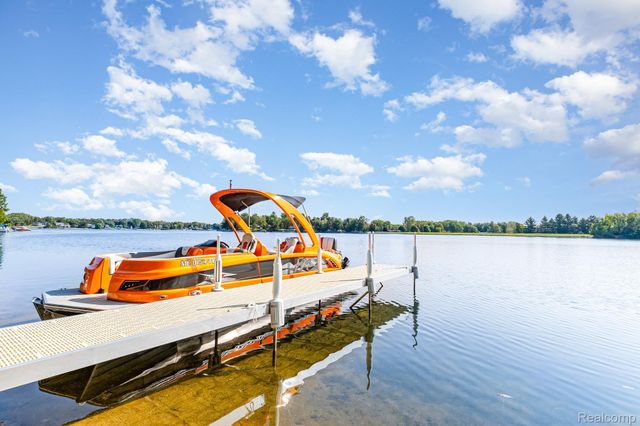 2380 Islanders Way, Gladwin, MI 48624