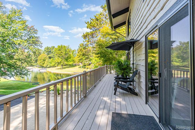 2380 Islanders Way, Gladwin, MI 48624