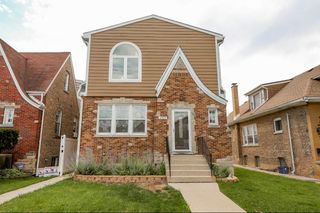 2922 N New England Avenue, Chicago, IL 60634
