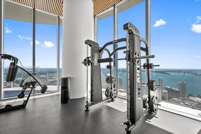 300 Biscayne Blvd Way 1106E, Miami, FL 33131