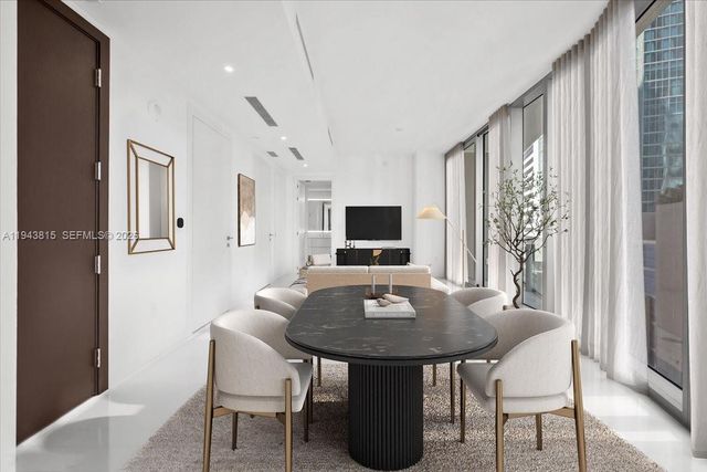 300 Biscayne Blvd Way 1106E, Miami, FL 33131