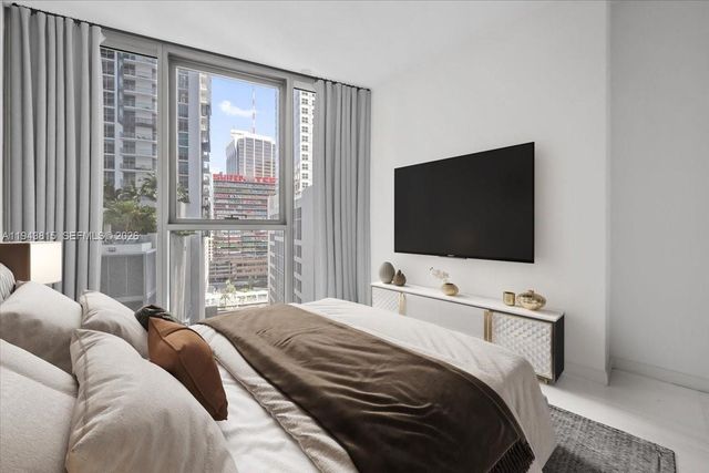 300 Biscayne Blvd Way 1106E, Miami, FL 33131