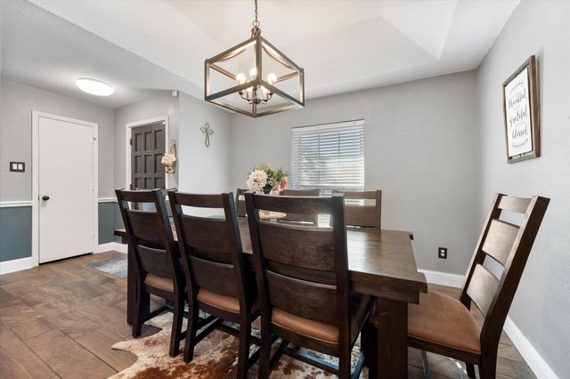 10124 Stoneleigh Drive, Benbrook, TX 76126