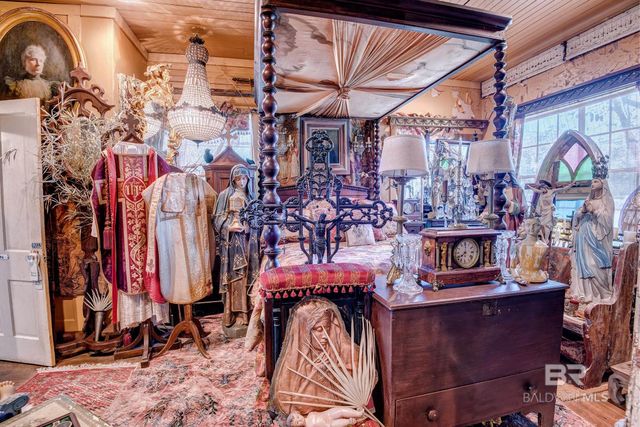 1011 Main Street, Daphne, AL 36526