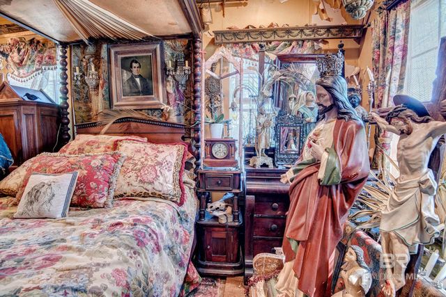 1011 Main Street, Daphne, AL 36526