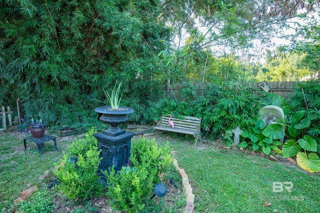 1011 Main Street, Daphne, AL 36526