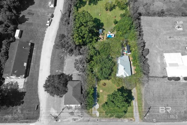 1011 Main Street, Daphne, AL 36526