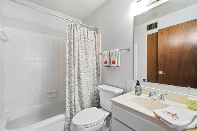 1163 Gleneagles Court, Delhi Twp, OH 45233