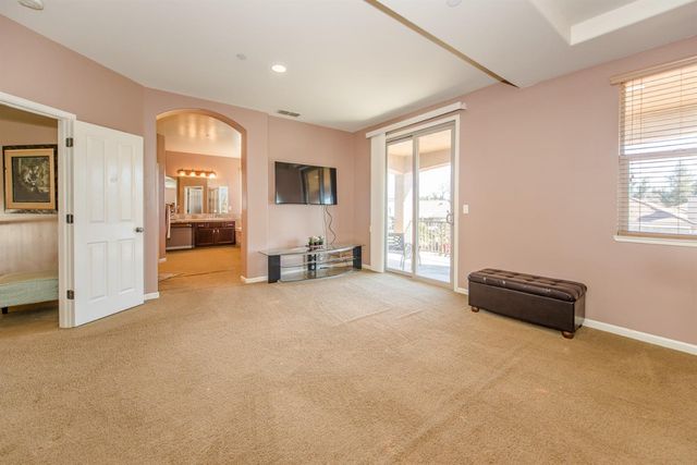 18043 Wood Duck St, Woodland, CA 95695