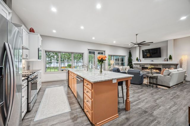 7239 Open Water Point, Quinlan, TX 75474