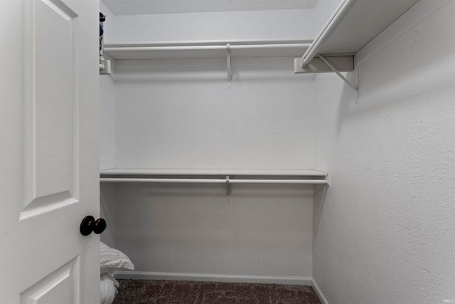 27675 Red Thistle Drive, Elkhart, IN 46514