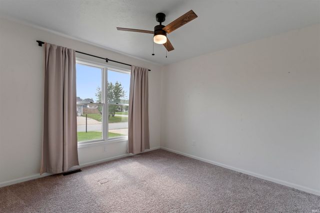 27675 Red Thistle Drive, Elkhart, IN 46514