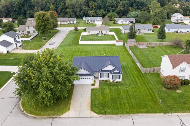 27675 Red Thistle Drive, Elkhart, IN 46514