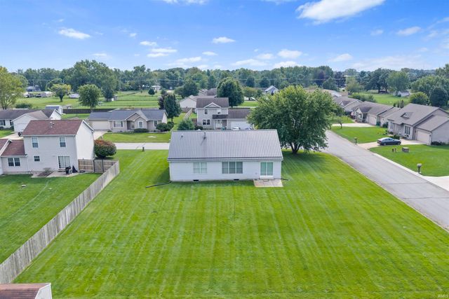 27675 Red Thistle Drive, Elkhart, IN 46514